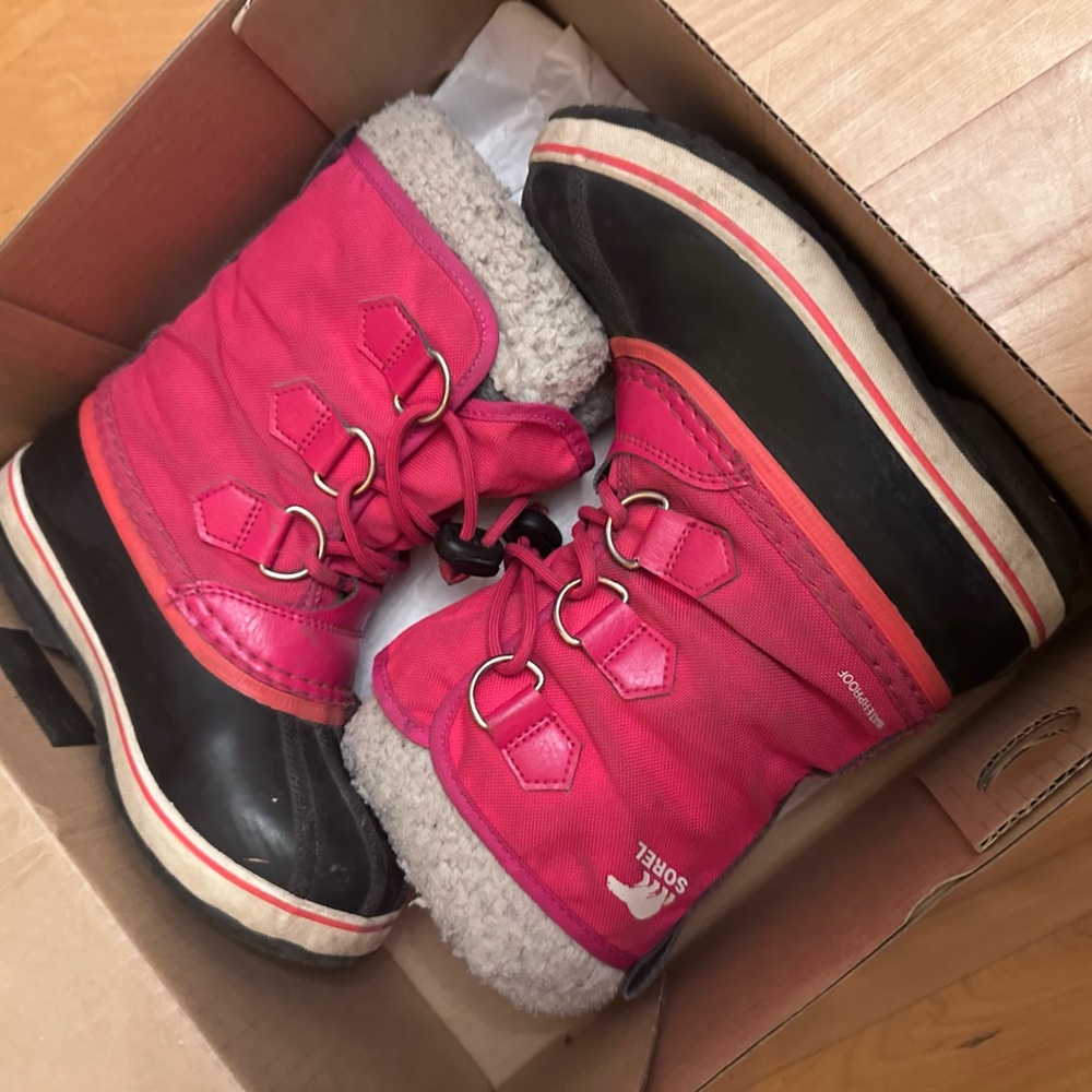 Sorel Red and Black Winter Boots